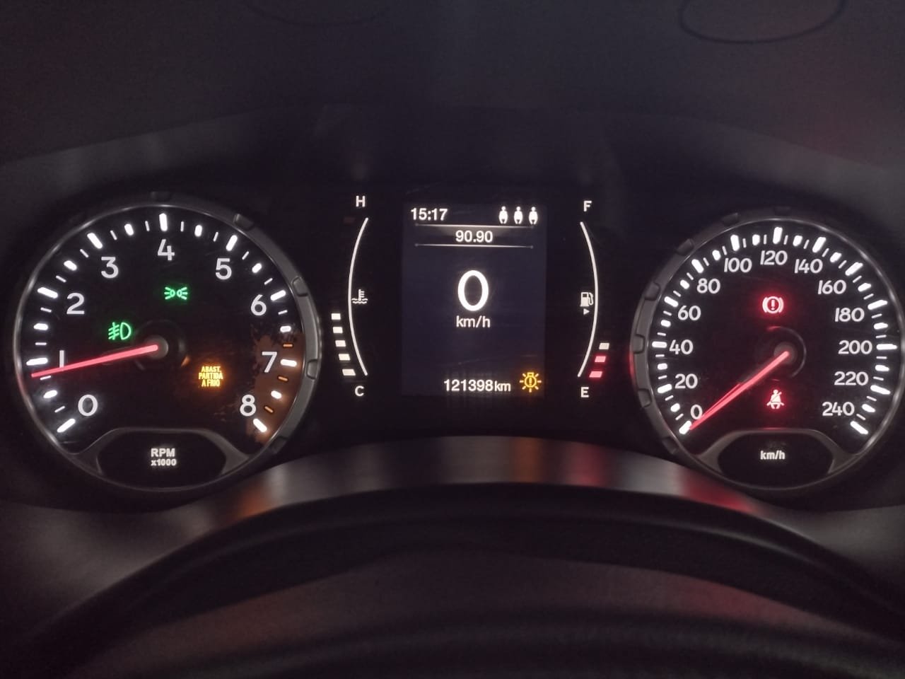 Foto 12 de Renegade 1.8 Sport