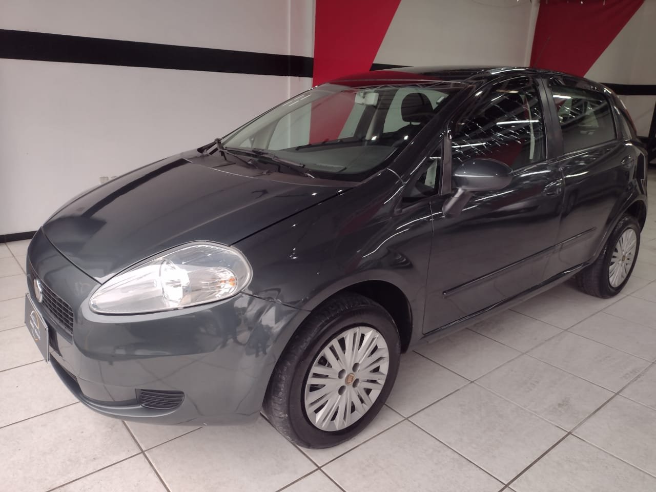 Foto 3 de Punto 1.4 Attractive